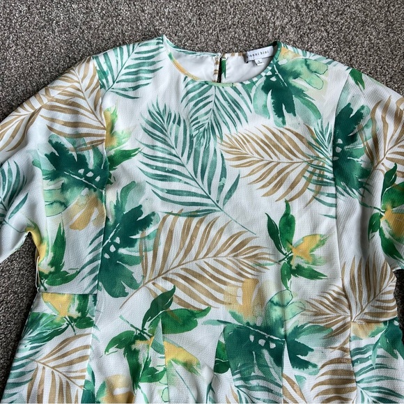 Gianni Bini Tropical Palm Leaf Print Flowing Mini Dress, Size Small - Picture 4 of 11